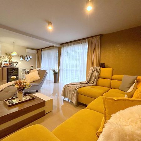Thea Apartment Temesvár Kültér fotó