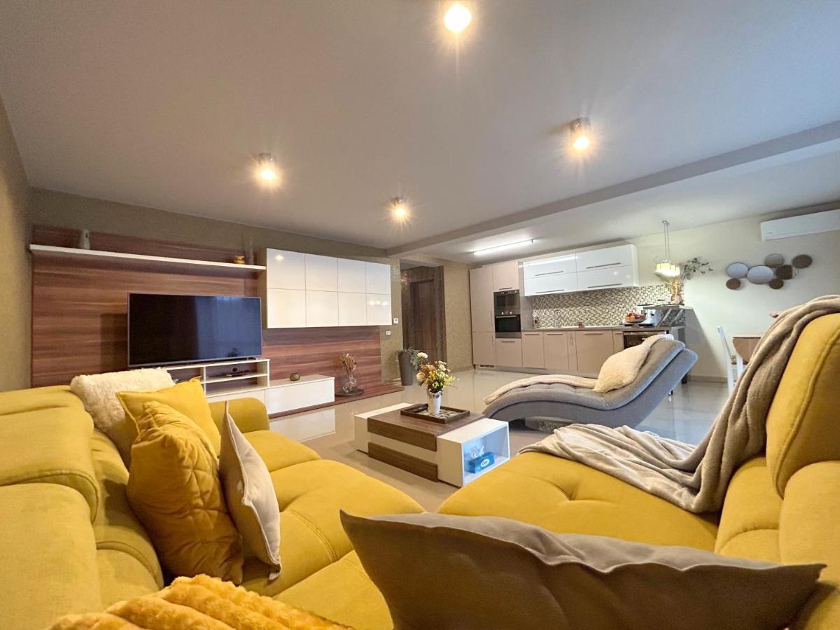 Thea Apartment Temesvár Kültér fotó